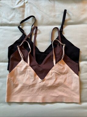 Soft No-Show V-Neck Bralette Set in Black, Purple and Nude